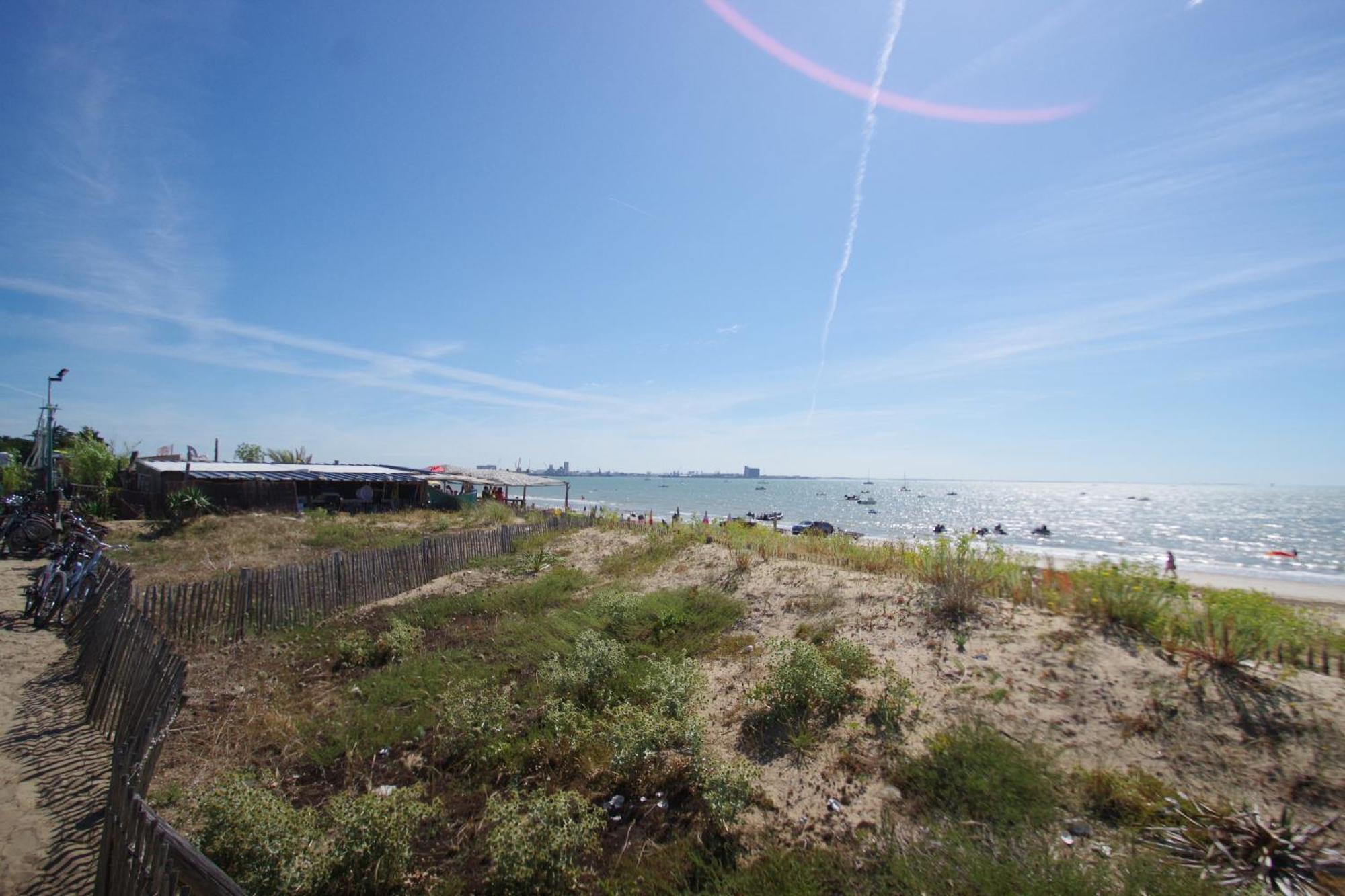 La Plage, T2 Vue Mer Rivedoux-Plage Exterior photo