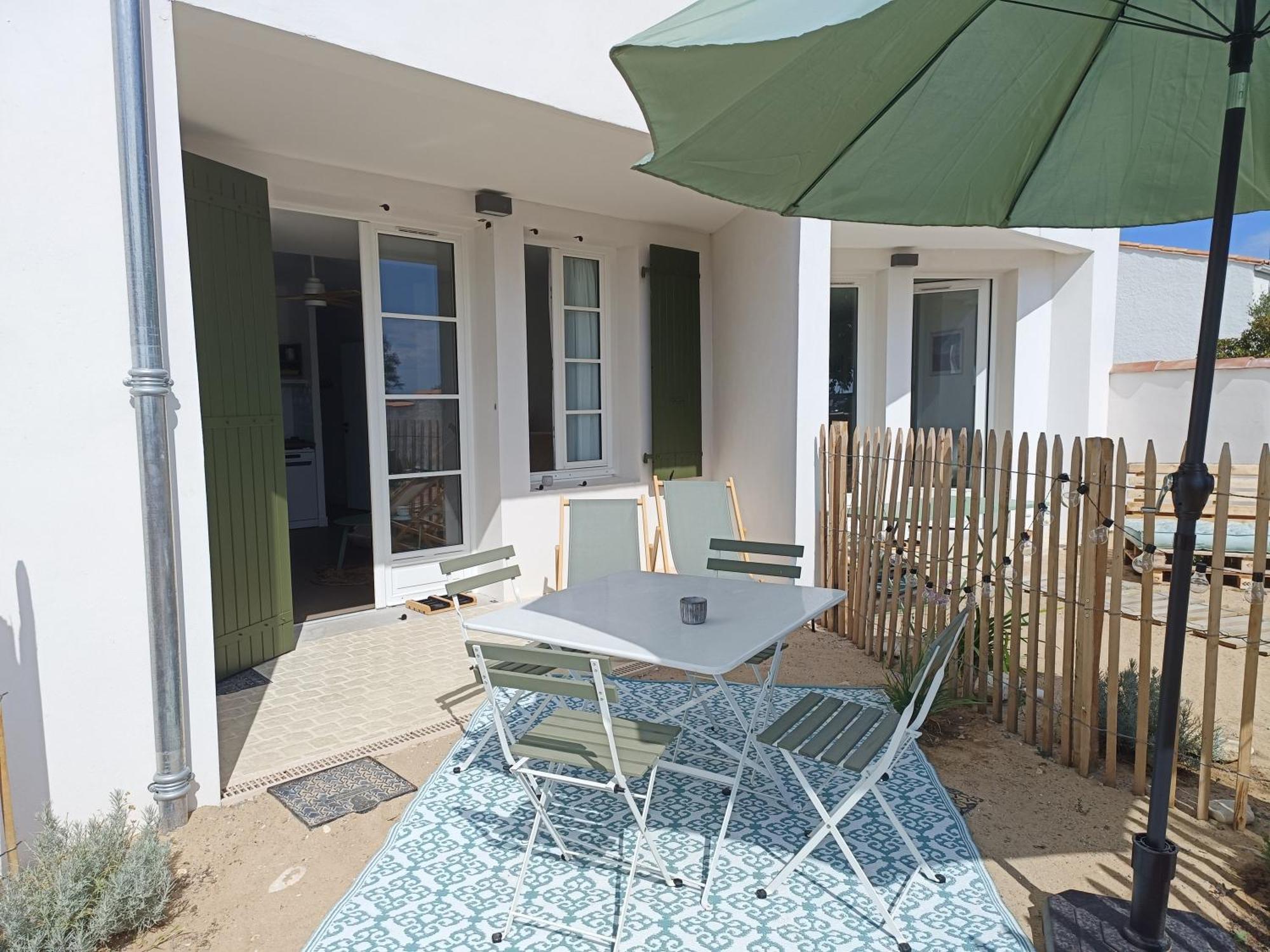 La Plage, T2 Vue Mer Rivedoux-Plage Exterior photo