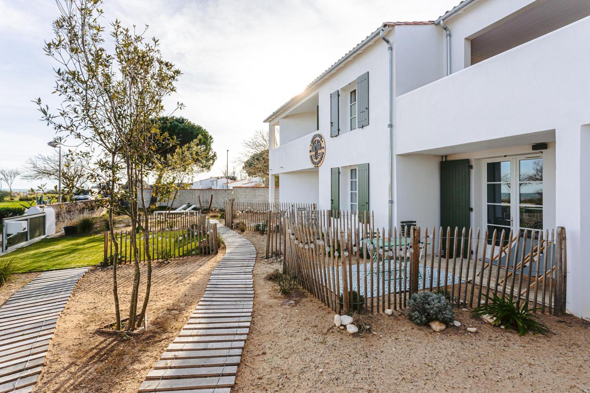 La Plage, T2 Vue Mer Rivedoux-Plage Exterior photo